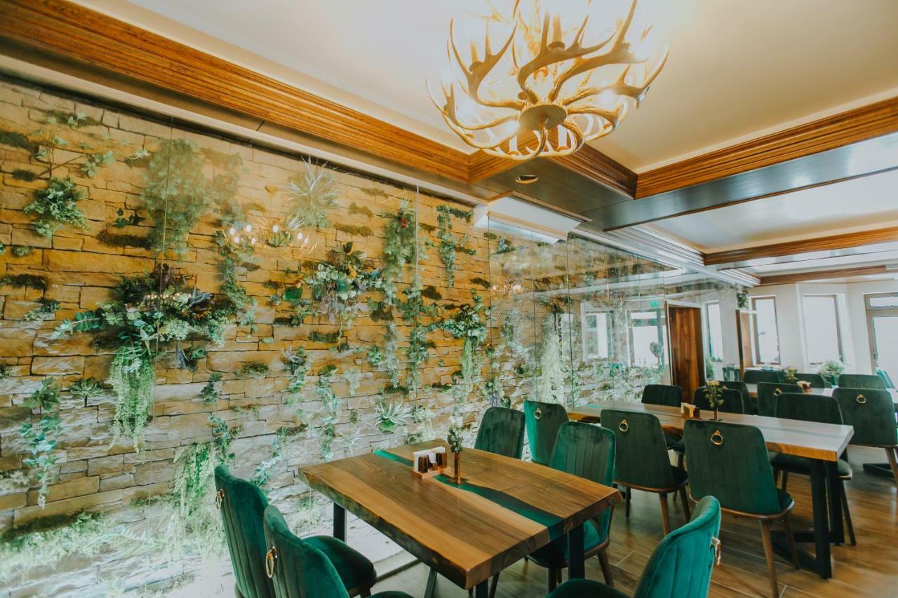 Lostrita - Pastravrie, & Hotel 4*
