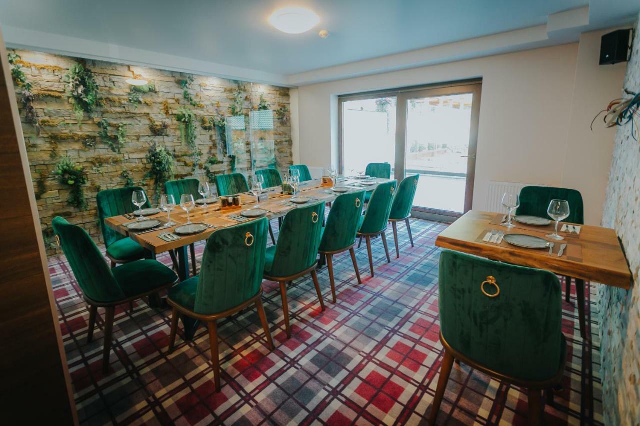 Hotel Lostrita - Pastravarie, & 4*